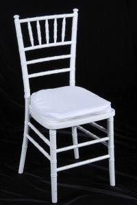 Cadeira Tiffany Branca, exclusividade Quebra Galho.